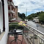 Lollipop Apartment *